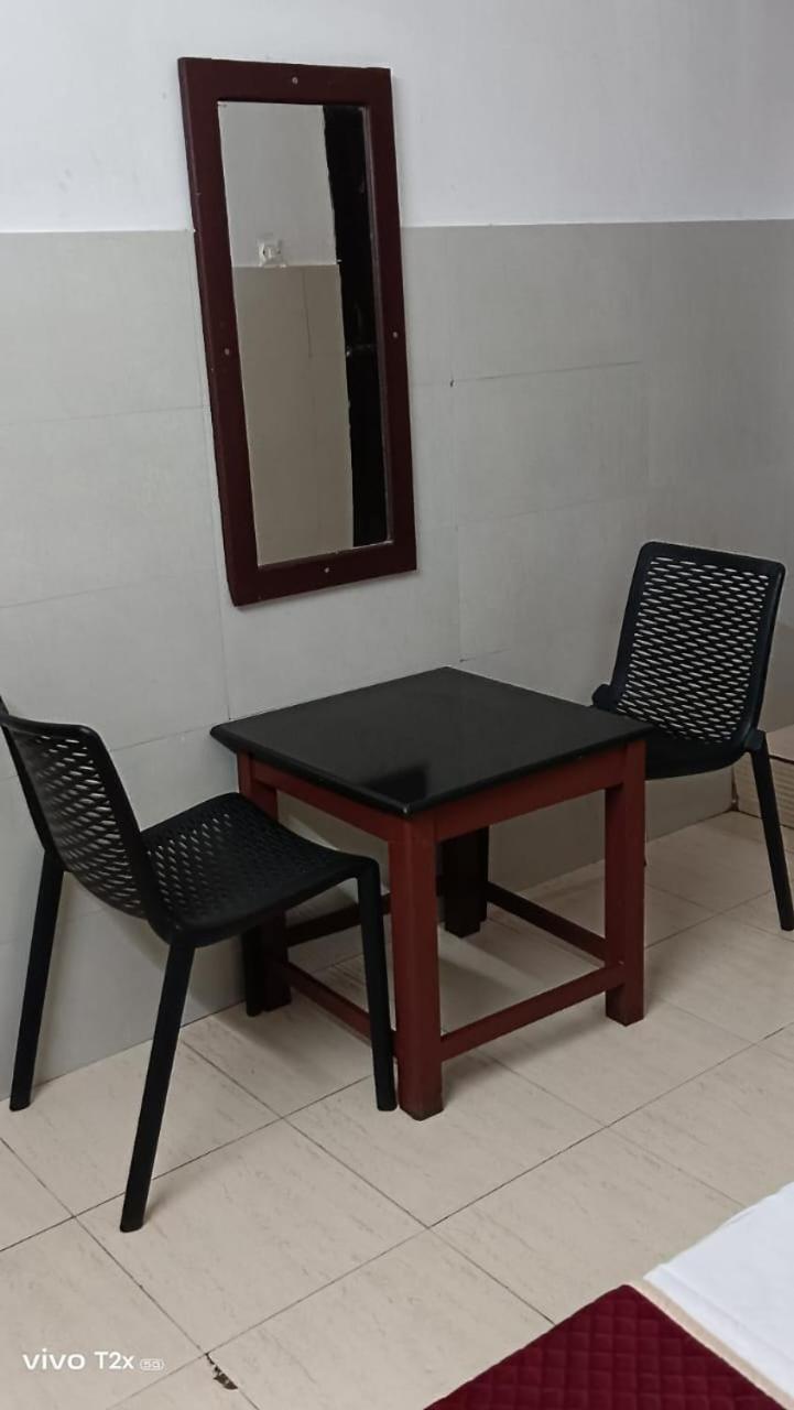 Midtown Residency Hotel Kozhikode Exterior photo